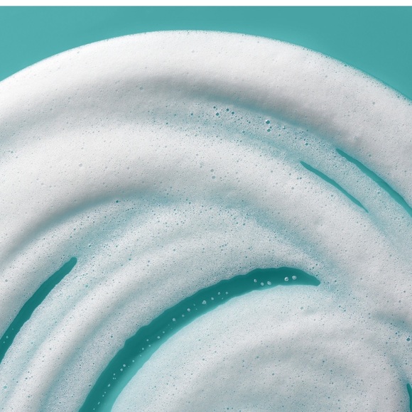 BENEFIT THE PORE PROFESSIONAL TIGHT ‘N TONED - Picture 6 of 13